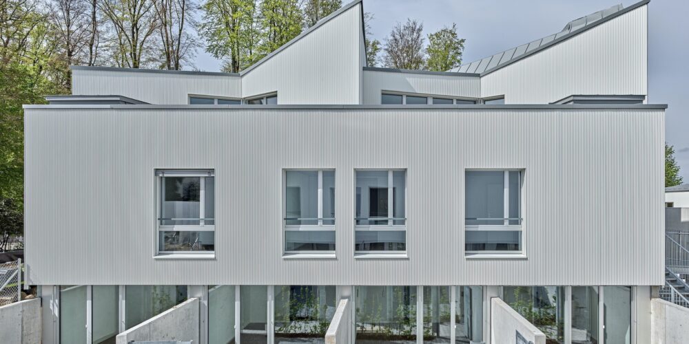 Tiny Homes in Zollikerberg von UTOREM